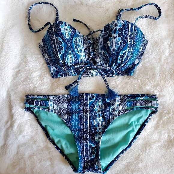 New Xhilaration Multi Blue Bikini Size M - Picture 1 of 5